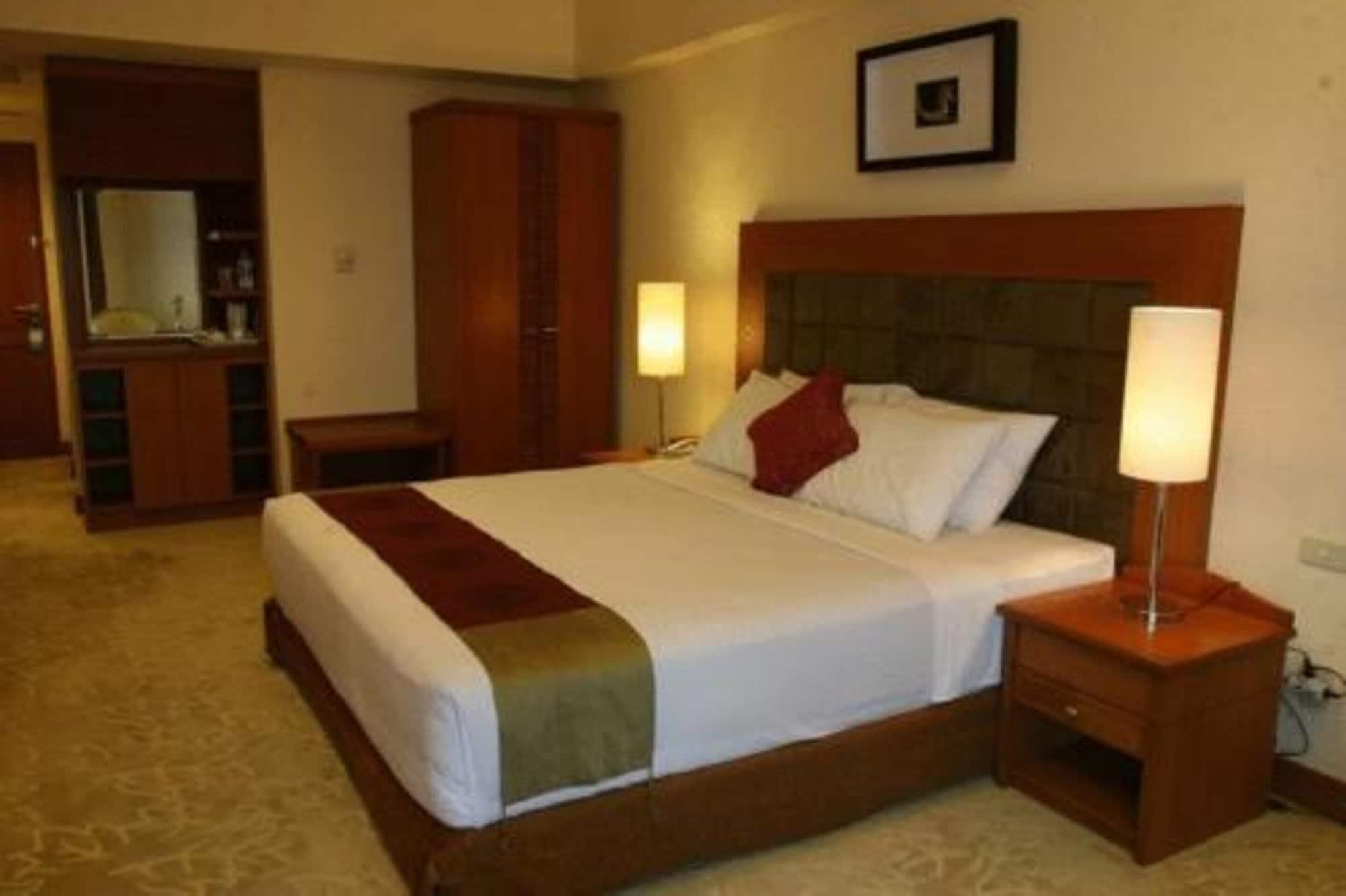 Hotel Bidakara Jakarta Exterior photo